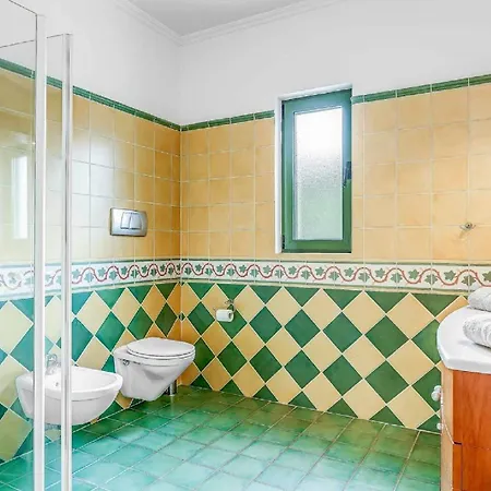 Charmant Fantastically Positioned Enjoy Uninterrupted Views * Sidárion